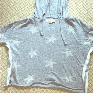 High end  vintage havana pull over. Very trendy!